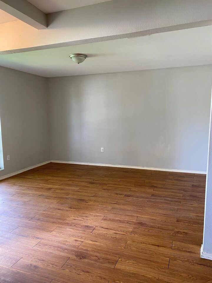Property Photo:  1809 W 8th Street  TX 77541 