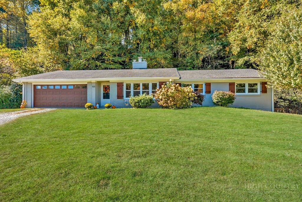 Property Photo: 103 Old East Ridge Road NC 28607
