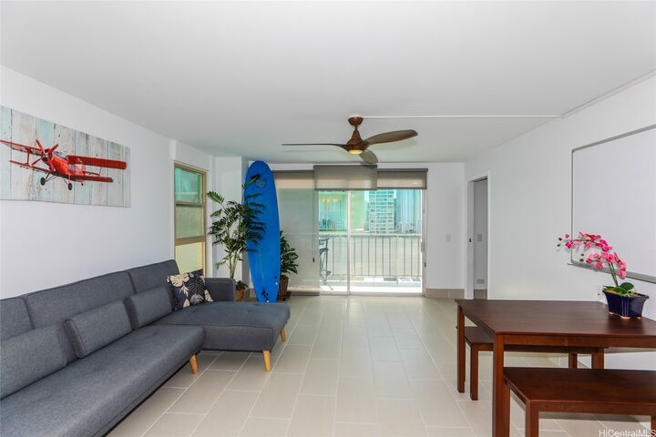 Property Photo:  435 Walina Street 1001  HI 96815 