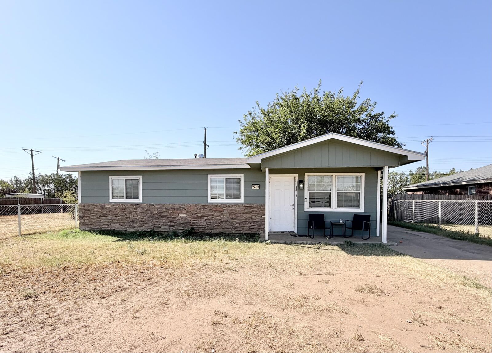 Property Photo: 2408 E 30th Street TX 79404