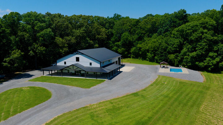 Property Photo: 5279 E State Line Road KY 42049