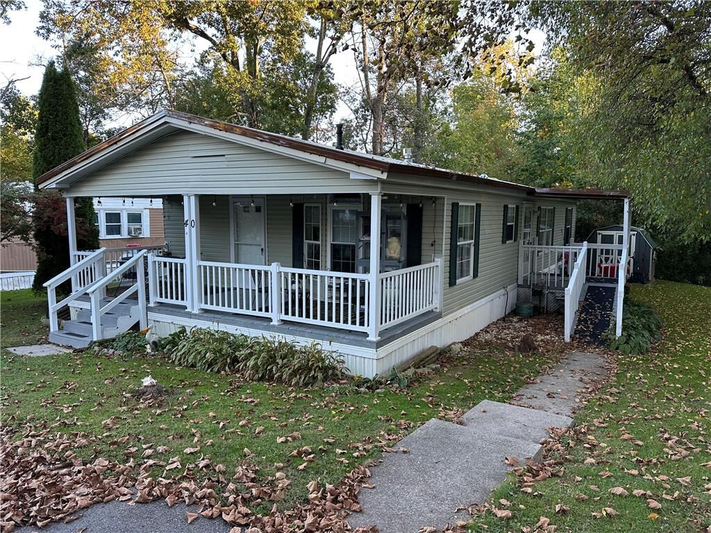 Property Photo:  40 Hickory Hills Drive  PA 18014 