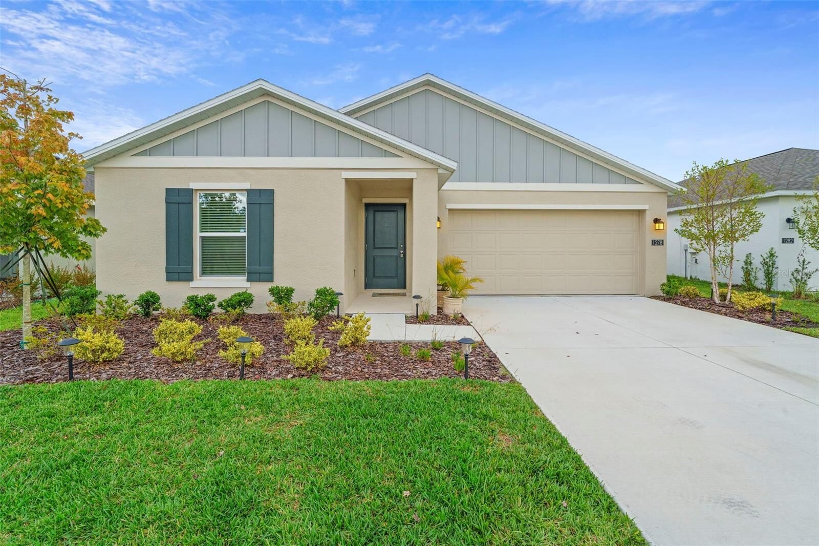 Property Photo: 1278 Belle Isle Lane FL 32124