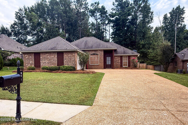 Property Photo: 154 Notting Hill Place MS 39046
