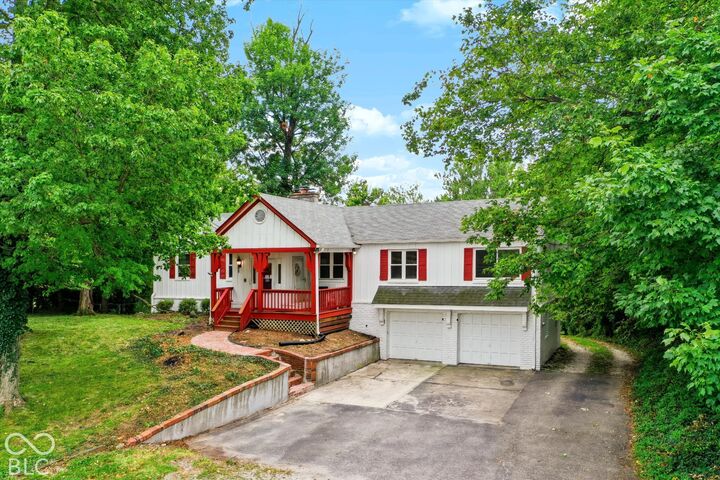 Property Photo: 2633 E Smoky Row IN 46032