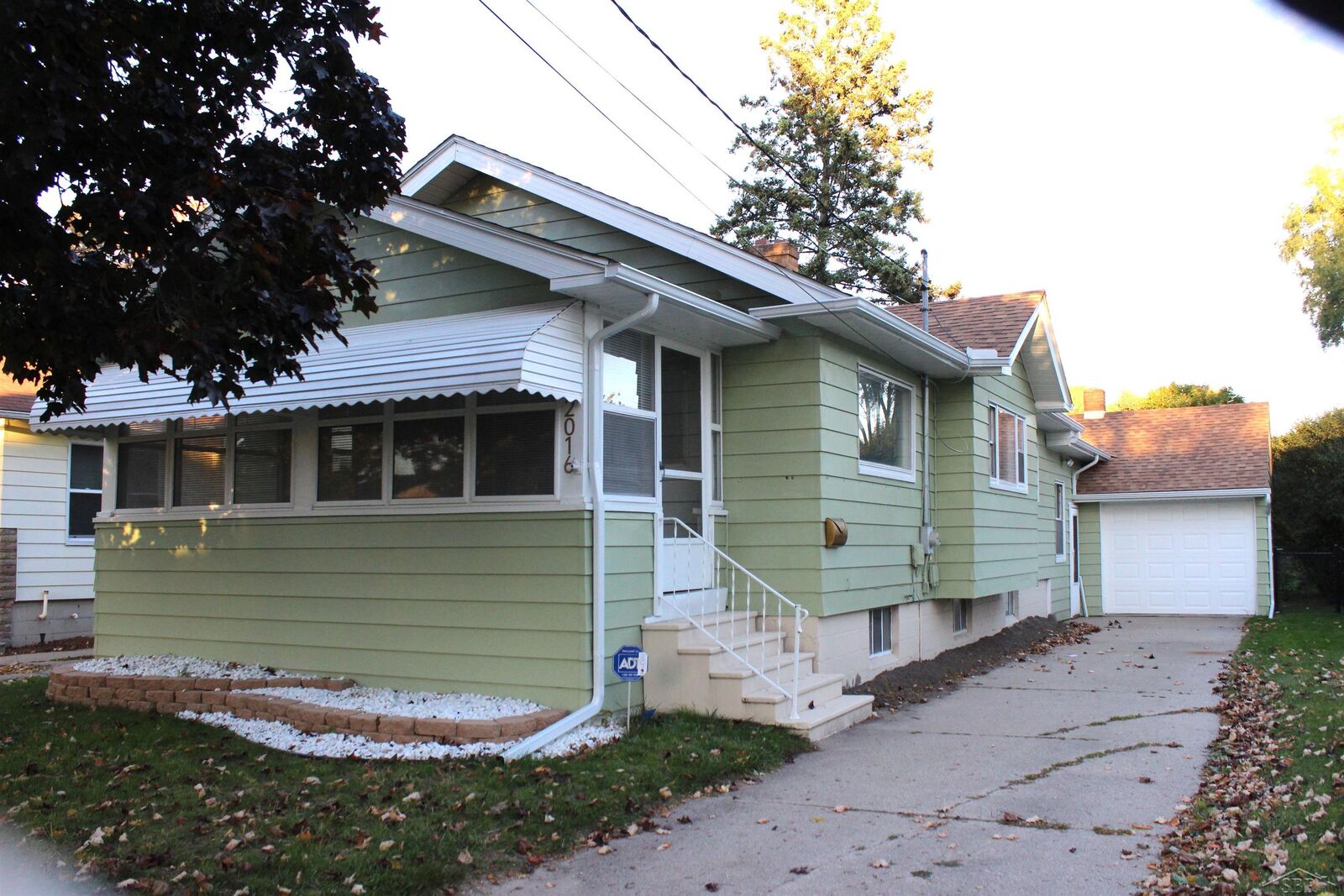 Property Photo:  2016 Avon Street  MI 48602 