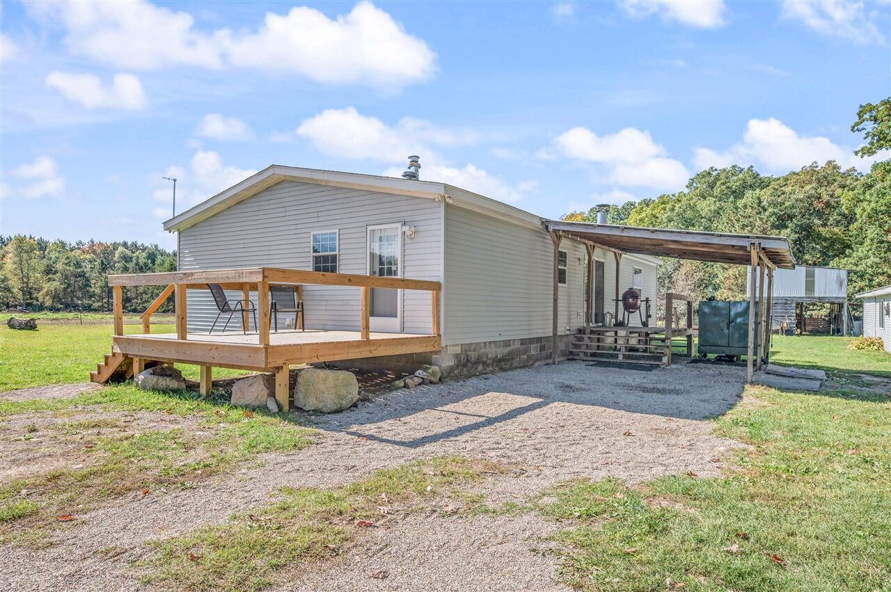 Property Photo:  6674 E 48th Street  MI 49623 
