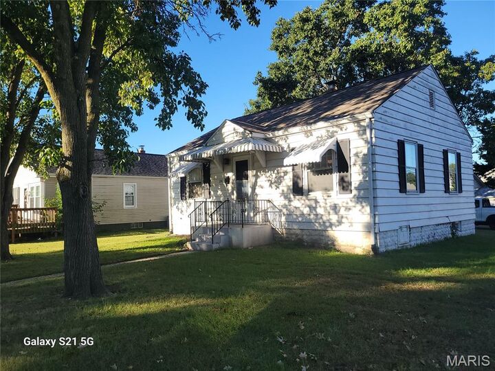 Property Photo: 241 Haller Avenue IL 62024