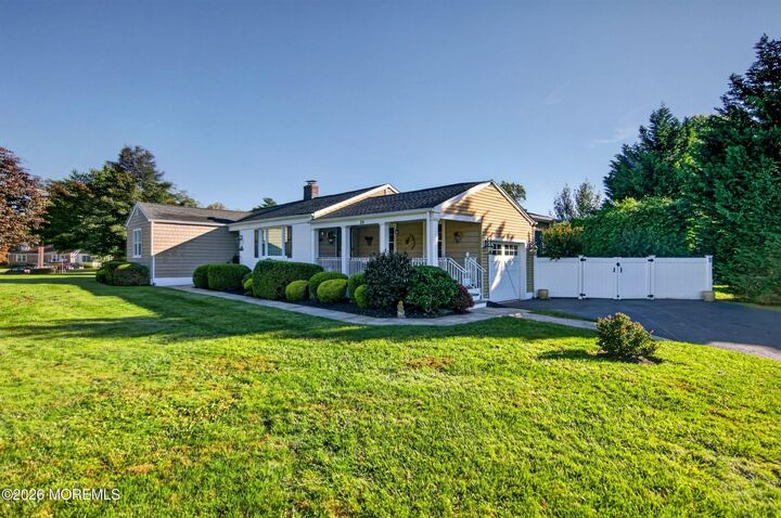 Property Photo:  34 Queens Drive E  NJ 07739 