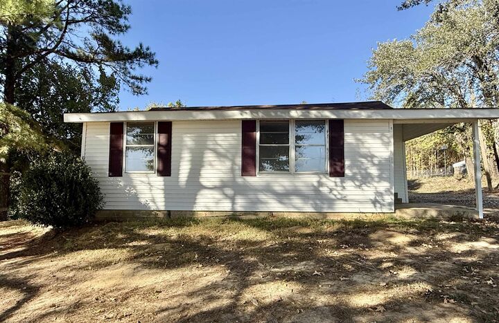 Property Photo:  218 Hancock Rd  TN 38063 