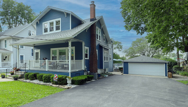 Property Photo:  1111 S Washington Street  IL 60441 
