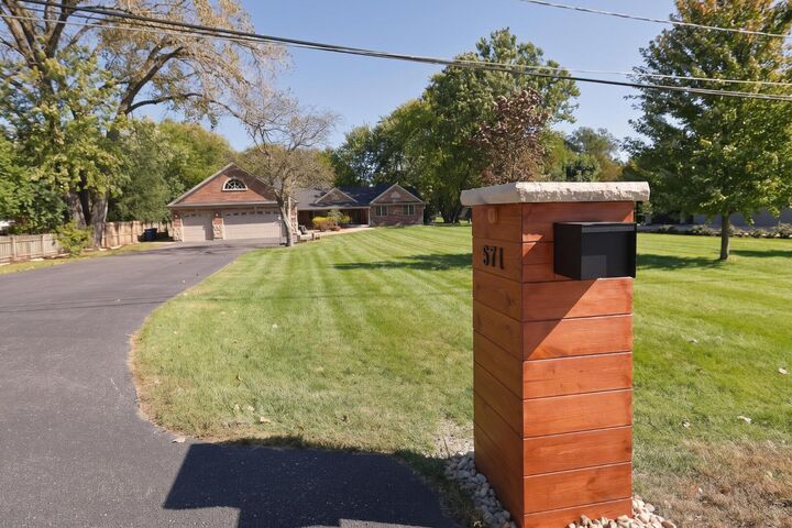 Property Photo: 5S571 S Tuthill Road IL 60563