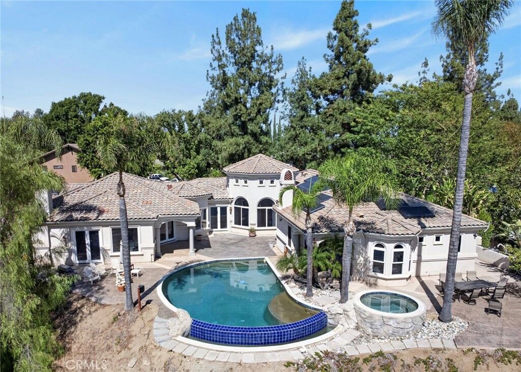 Property Photo:  2286 Decade Court  CA 92506 