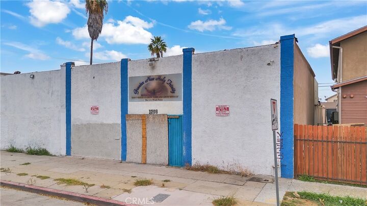 Property Photo: 10808 S Broadway CA 90061