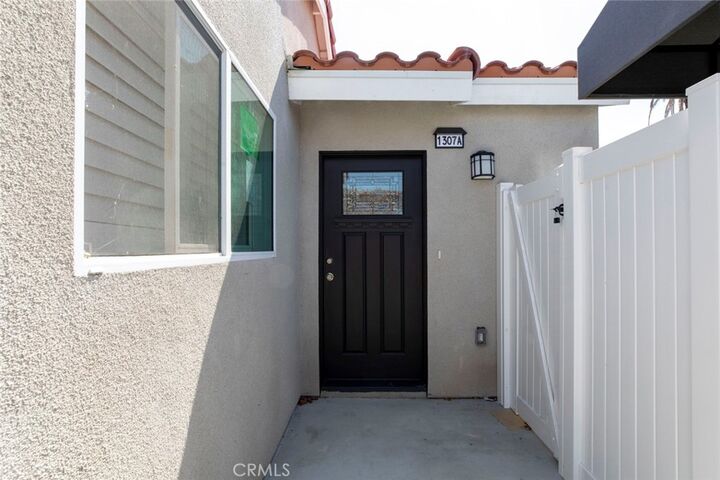 Property Photo:  1307 E Acacia  CA 91205 