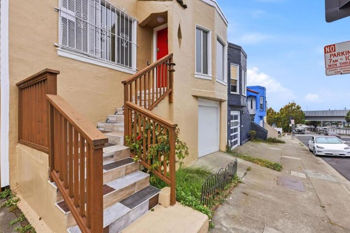 Property Photo:  461 John Daly Boulevard  CA 94014 