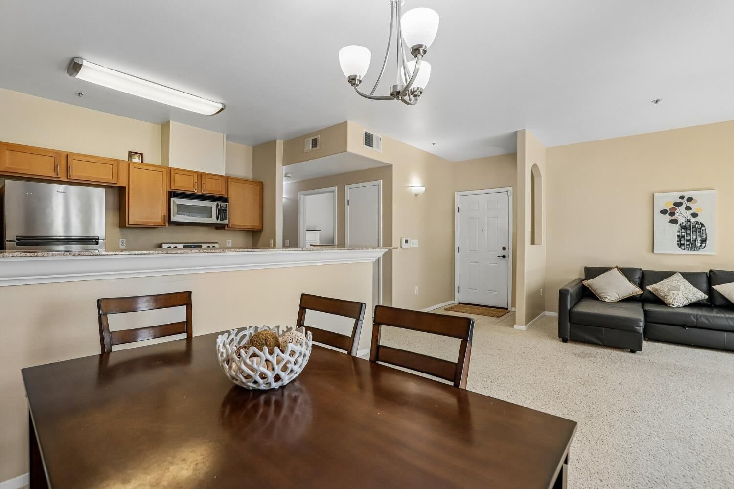 Property Photo: 4200 E Commerce Way 1124 CA 95834