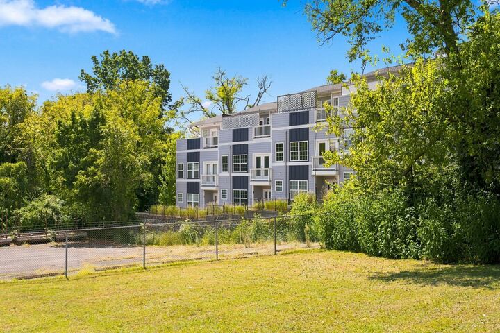 Property Photo: 421 Elysian Fields Rd 4 TN 37211