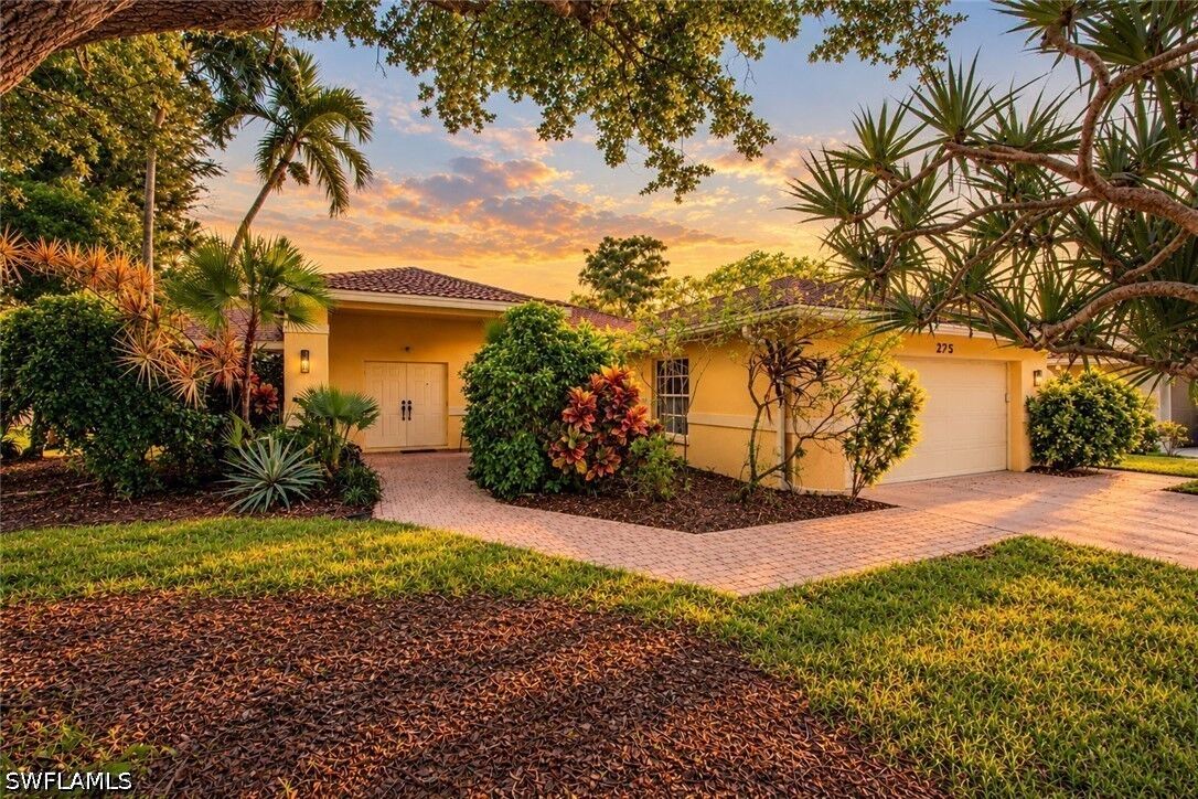 Property Photo: 275 Lambton Lane FL 34104