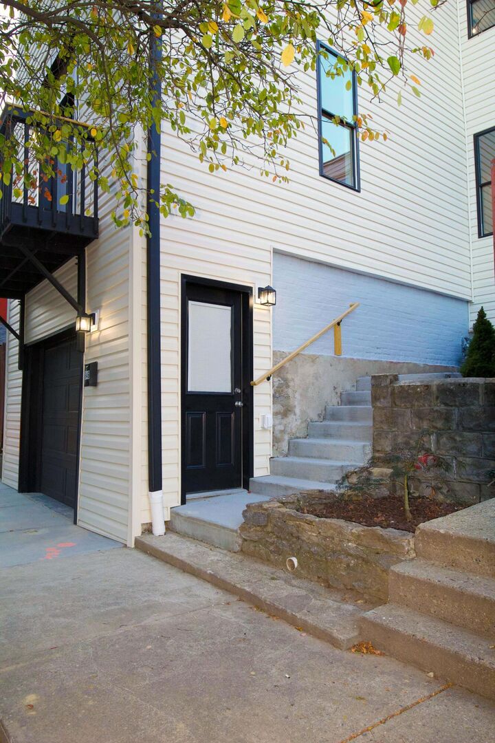 Property Photo:  646 W 11th Street  KY 41011 