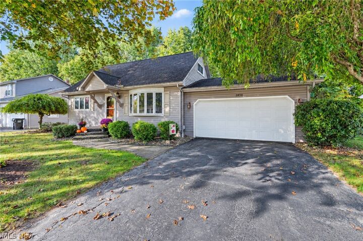 Property Photo:  2850 Vollmer Drive  OH 44511 