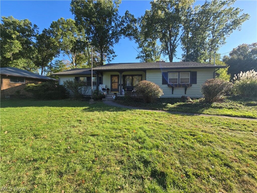 Property Photo: 495 Catherine Street OH 44505