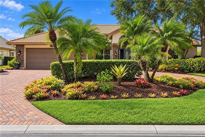 Property Photo:  4348 Mourning Dove Dr  FL 34119 