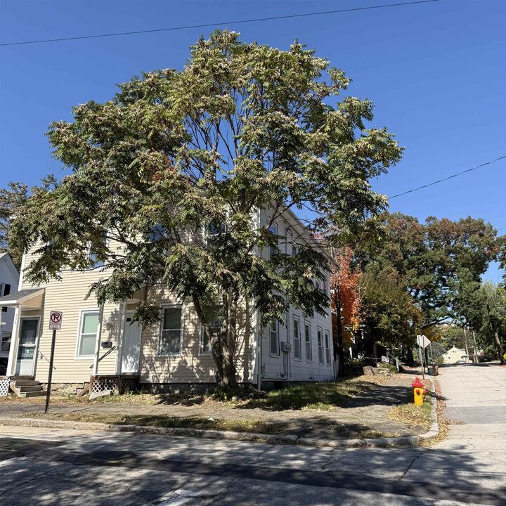 Property Photo:  498 Merrimack Street  NH 03103 