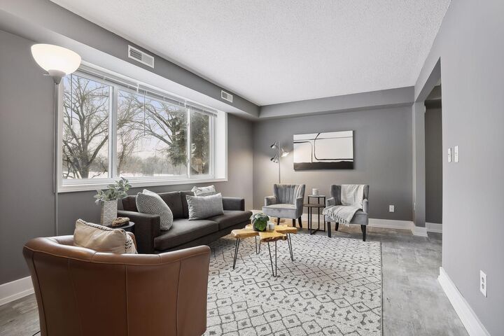Property Photo:  439 Arlington Avenue E  MN 55130 