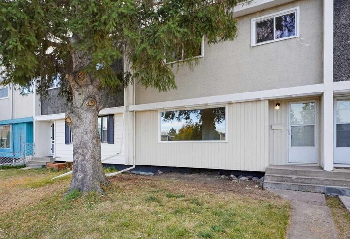 Property Photo: 407 Terrace Park AB T4N 1V8