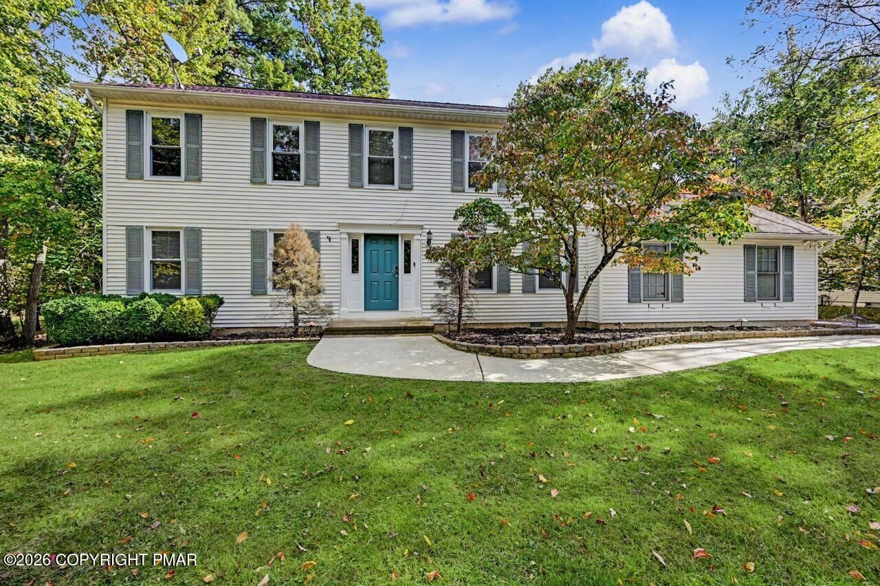Property Photo: 184 Escoll Drive PA 18301