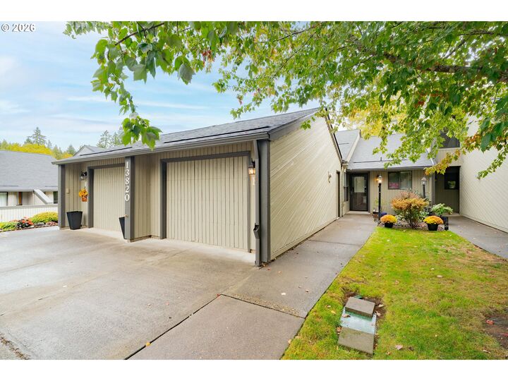 Property Photo: 13820 NW 10th Ct E WA 98685