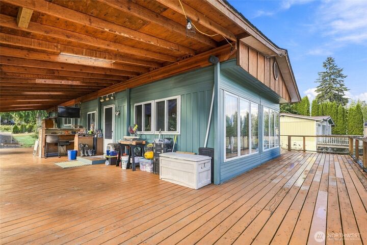 Property Photo: 1007 125th Place NW WA 98271