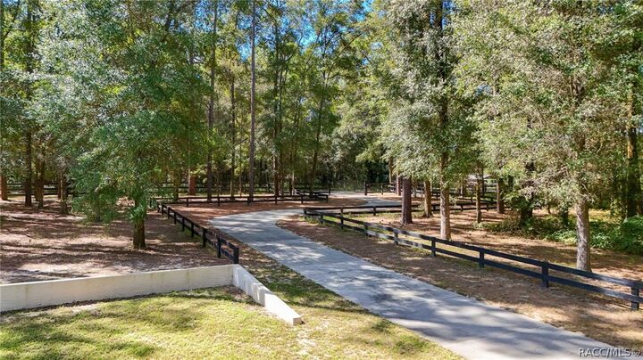 Property Photo: 3 Carry Back Road FL 34482