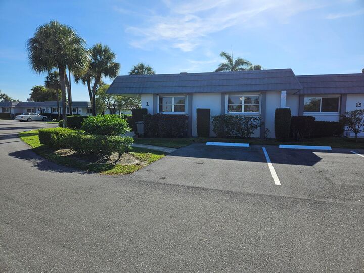 Property Photo:  2886 Fernley Drive E 1  FL 33415 