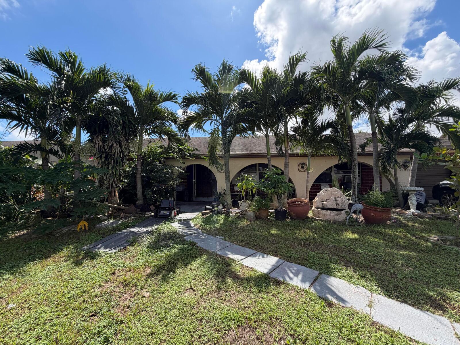 Property Photo: 3464 Artesian Drive FL 33462