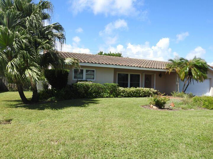 Property Photo:  6521 NE 21st Avenue  FL 33308 