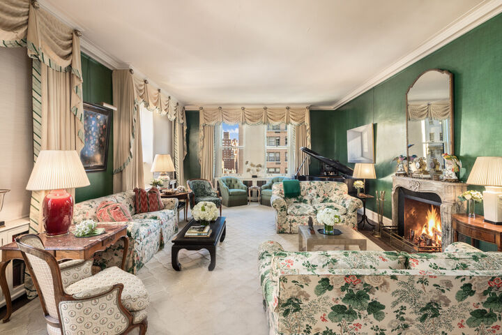 Property Photo:  812 Park Avenue 11/12B  NY 10021 