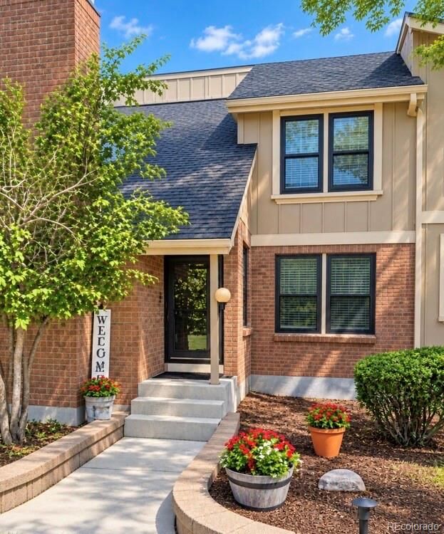 Property Photo: 8062 E Phillips Circle CO 80112