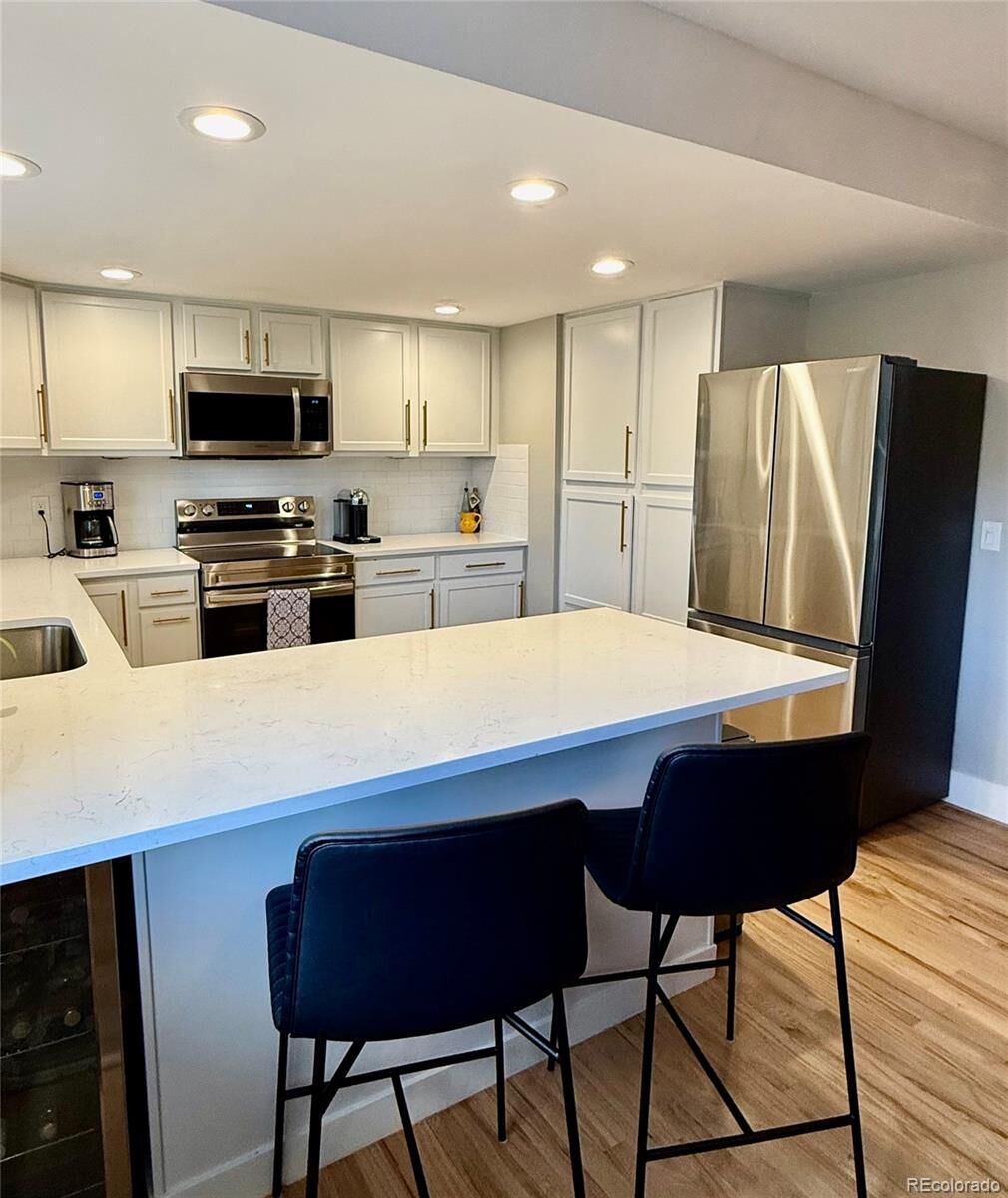Property Photo:  8062 E Phillips Circle  CO 80112 