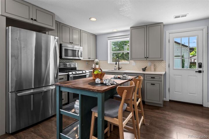 Property Photo: 3051 Grape Street CO 80207