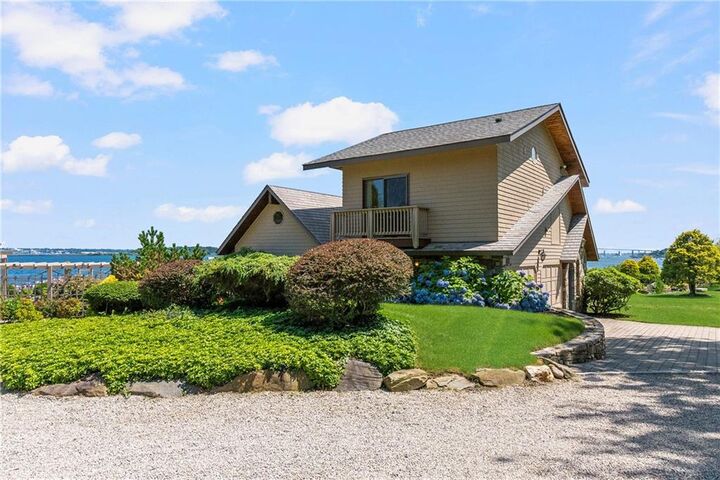 Property Photo:  556 Shore Road  RI 02835 