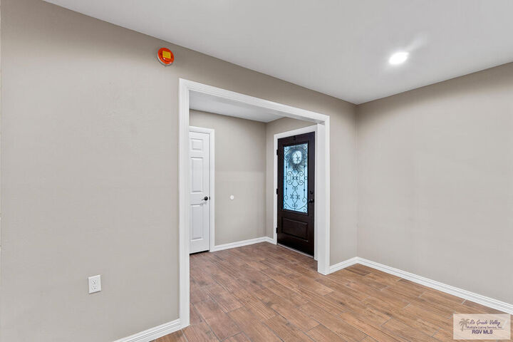 Property Photo:  524 E Palm Valley Dr.  TX 78552 