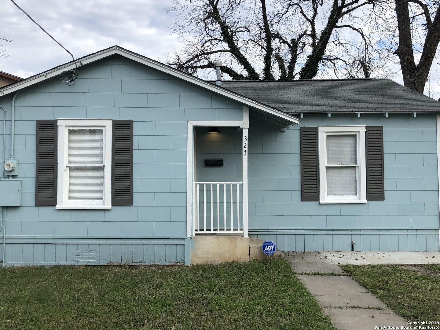 Property Photo:  327 Fairview Ave  TX 78223 