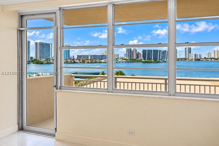 Property Photo:  250 174th St 615  FL 33160 