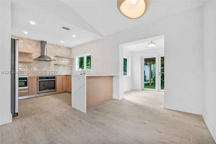 Property Photo:  718 NE 87th Street  FL 33138 