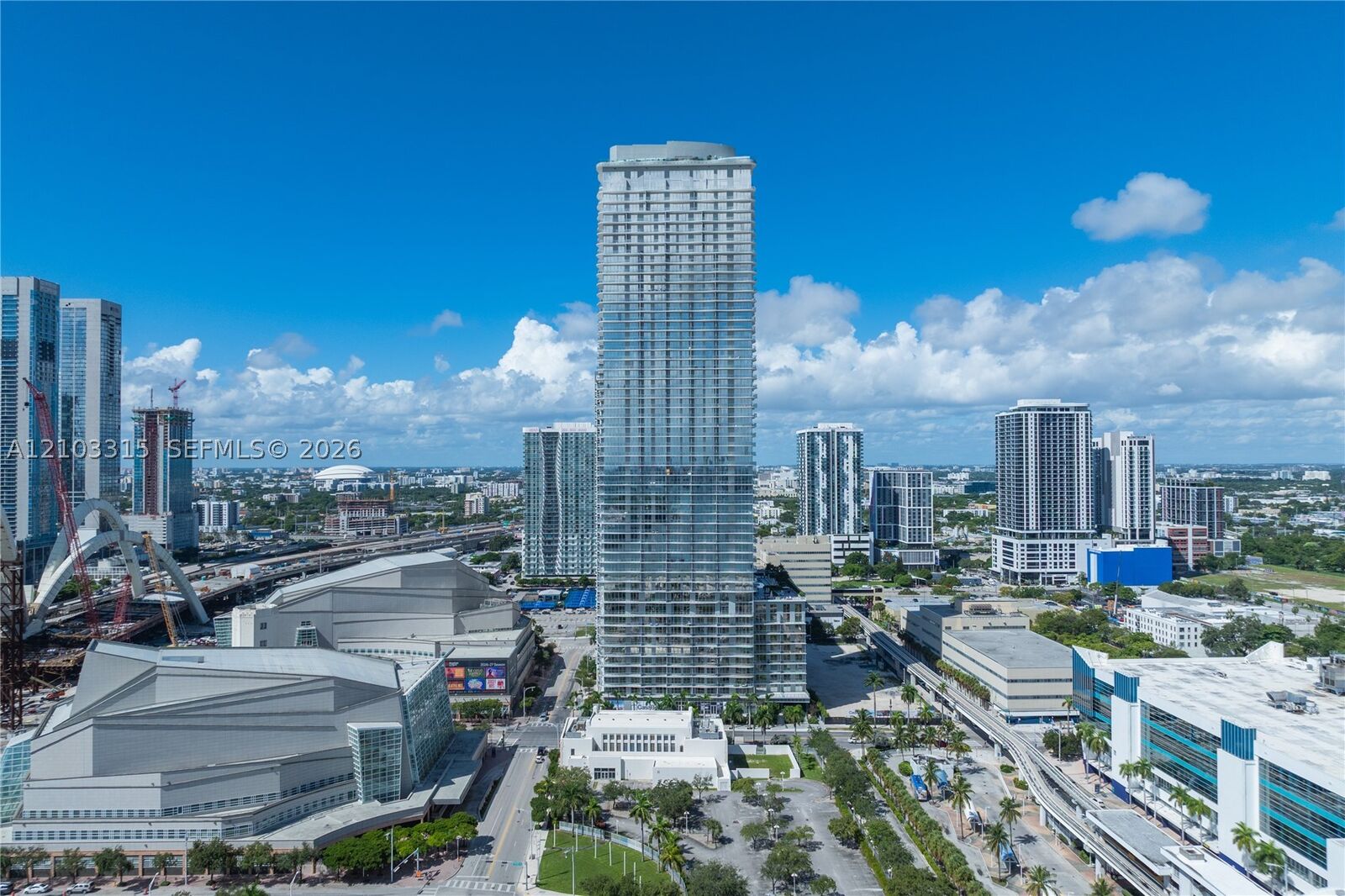 Property Photo: 1400 Biscayne Blvd 3403 FL 33132