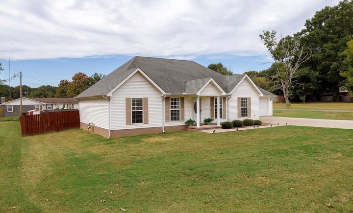 Property Photo:  763 Co Rd 57  AL 35633 