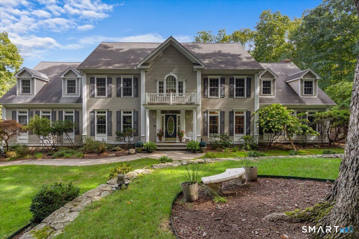 Property Photo:  3 Caleb Court  CT 06437 