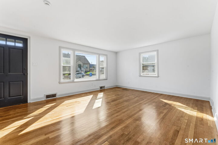 Property Photo:  23 Hillview Avenue  CT 06704 